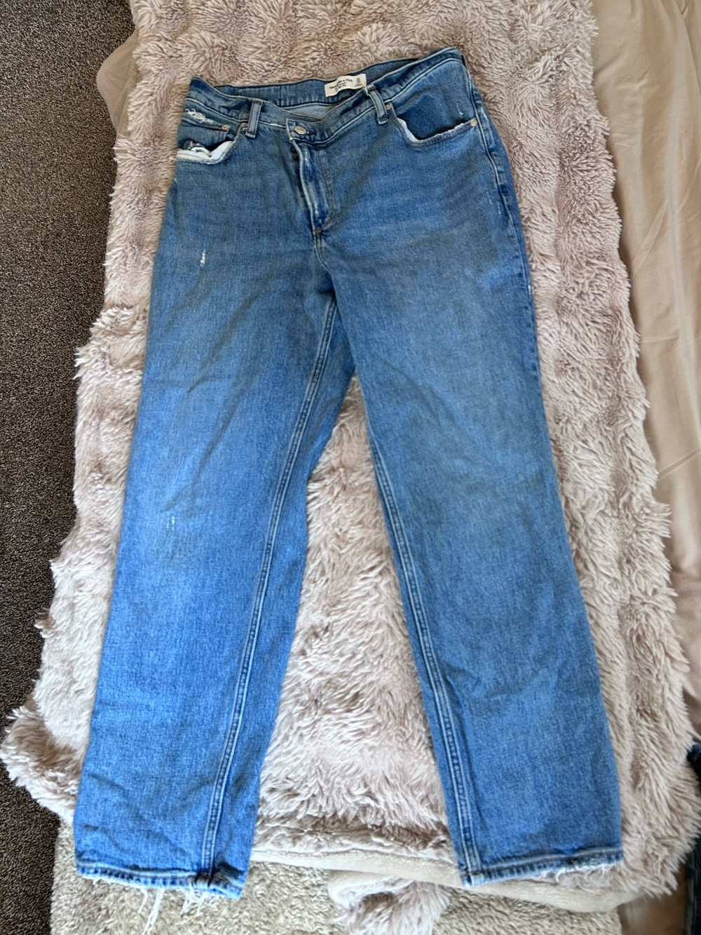 2 A&F Straight Leg Jeans Bundle! - Picture 4 of 6